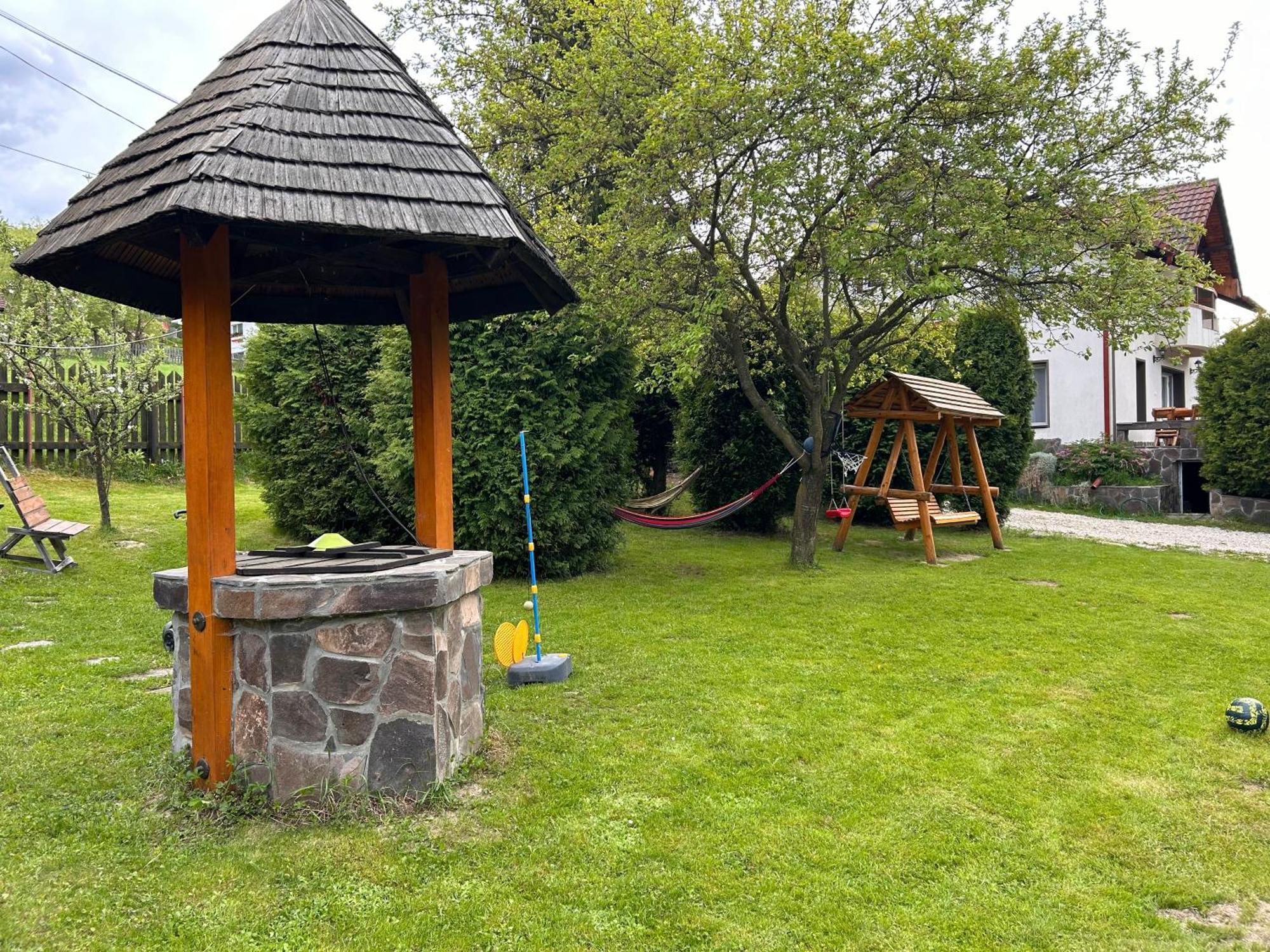 Homy Family House Villa Törcsvár Kültér fotó