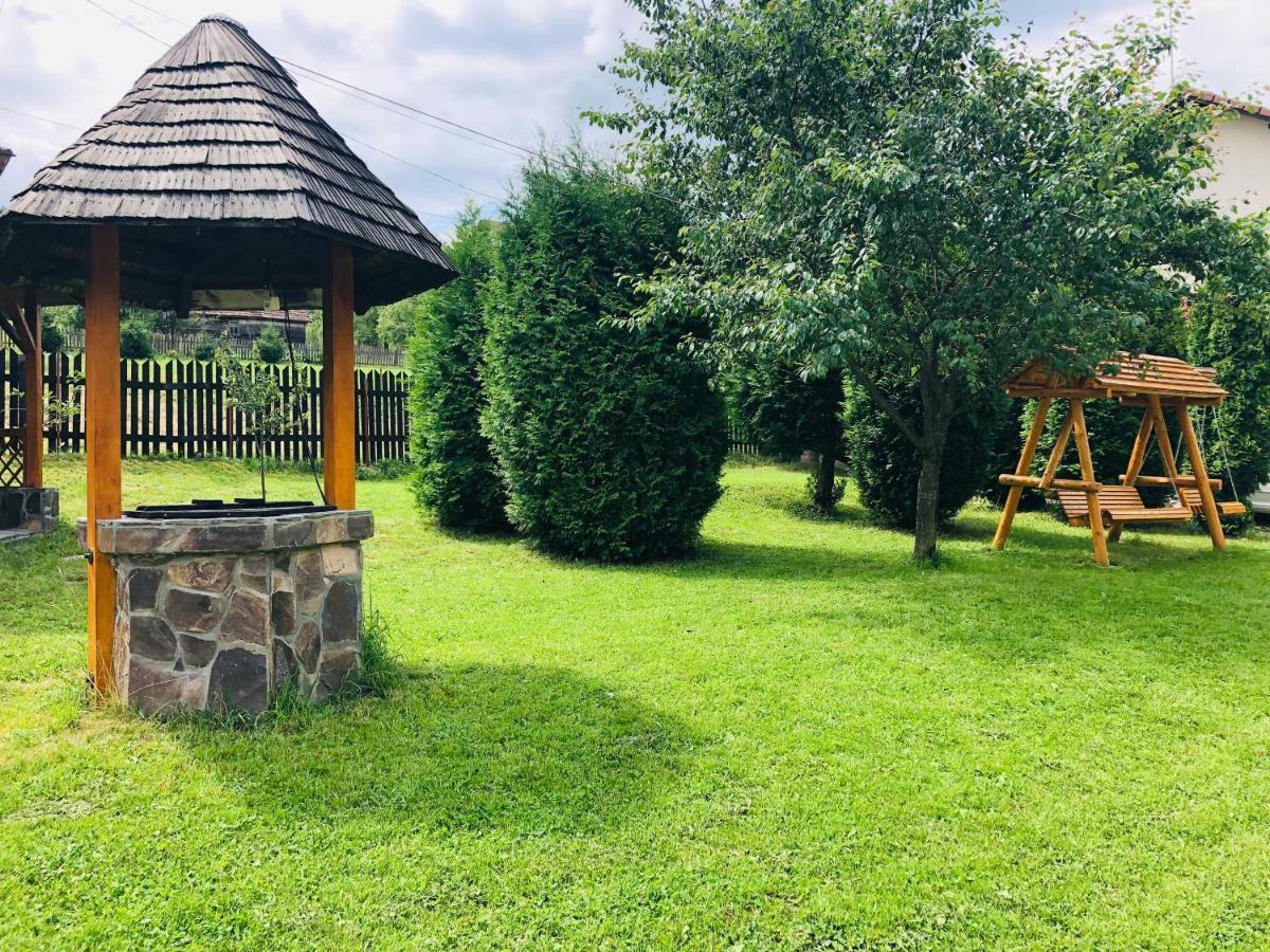 Homy Family House Villa Törcsvár Kültér fotó